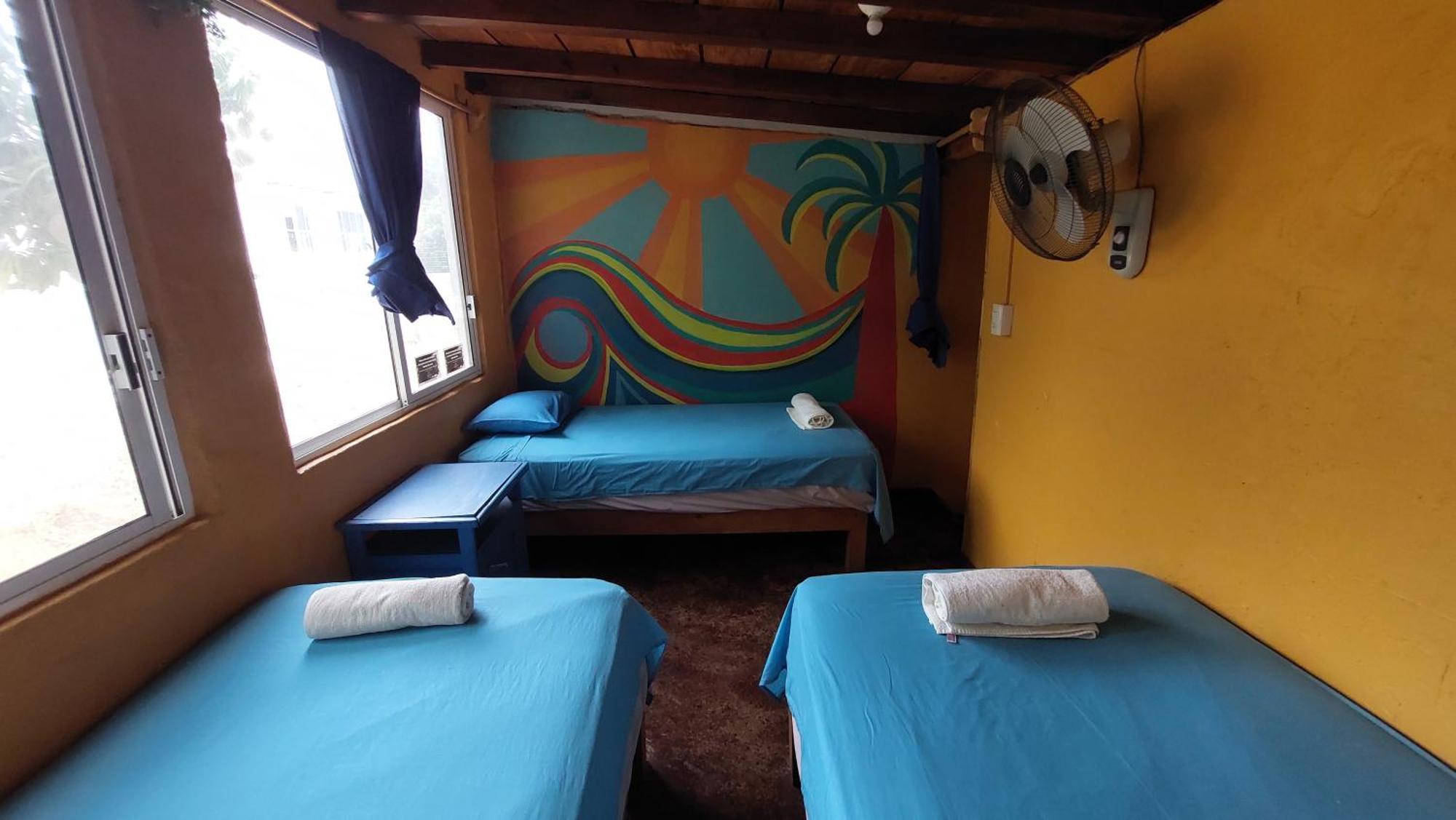 Tower Bridge Hostel Пуерто-Ескондідо Екстер'єр фото
